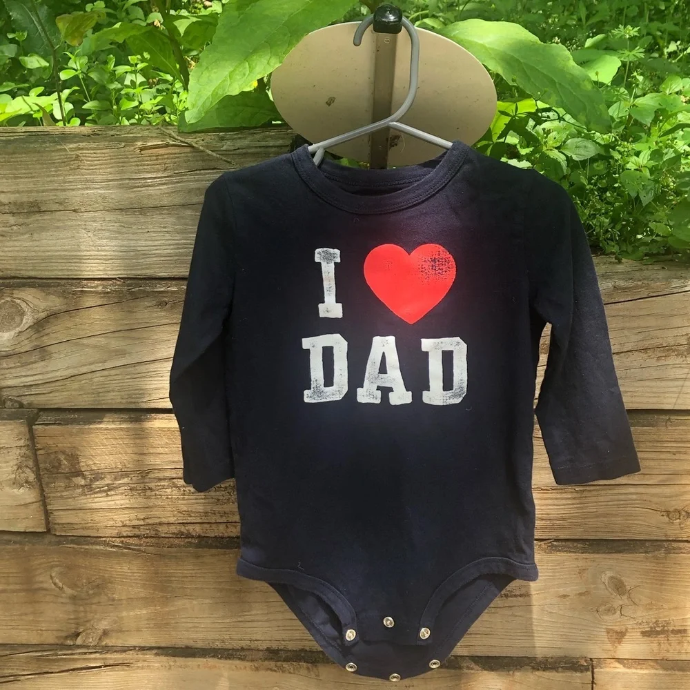 OshKosh “I ♥️Dad” Onesie